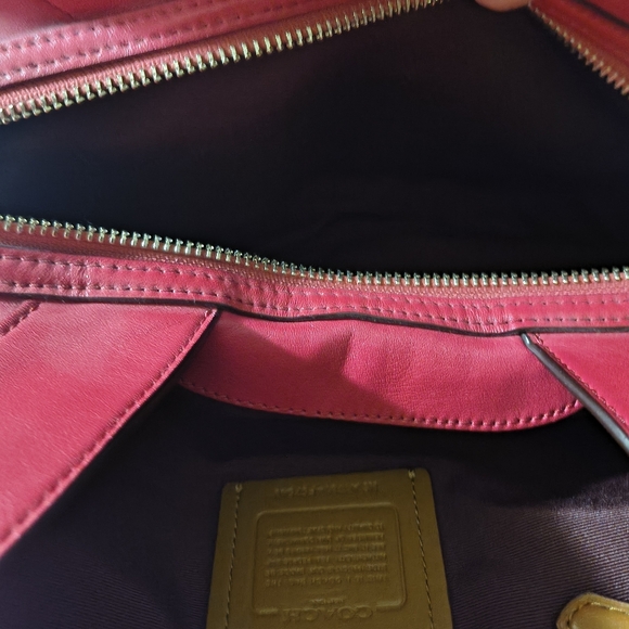 Coach Lexy Legacy Jacquard Should Bag Pink A1781-F57640 - Picture 4 of 10